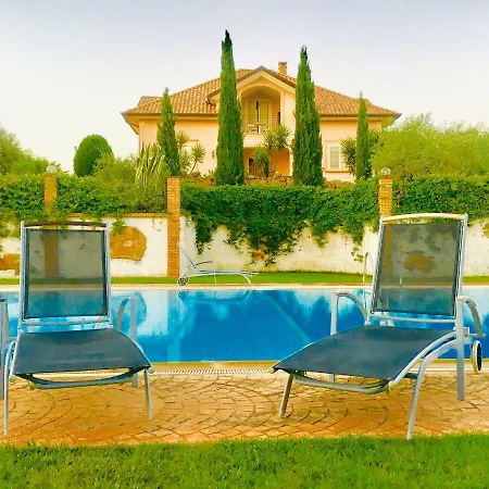 Villa And Pool Piazza Armerina
